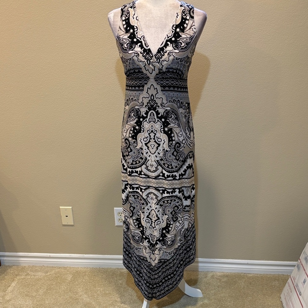 INC International Concepts Black/White/Tan Maxi Dress with Handkerchief Hem-S